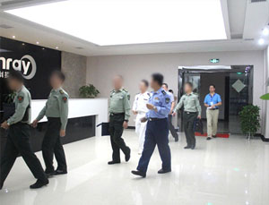 中國人民解放軍總后勤部領(lǐng)導(dǎo)一行蒞臨泰瑞醫(yī)療考察